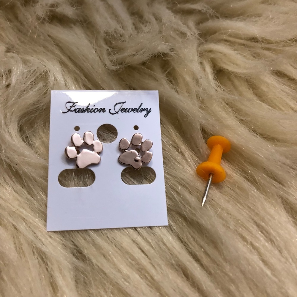 Rose Gold Puppy dog paw print stud earrings - Picture 2 of 8